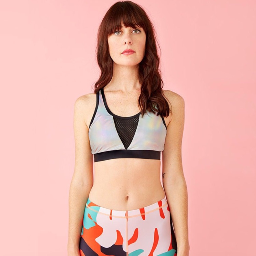 💜 NWT Holographic Crop Top